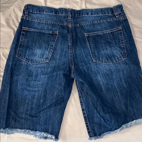 Blue Jean shorts - Picture 3 of 3